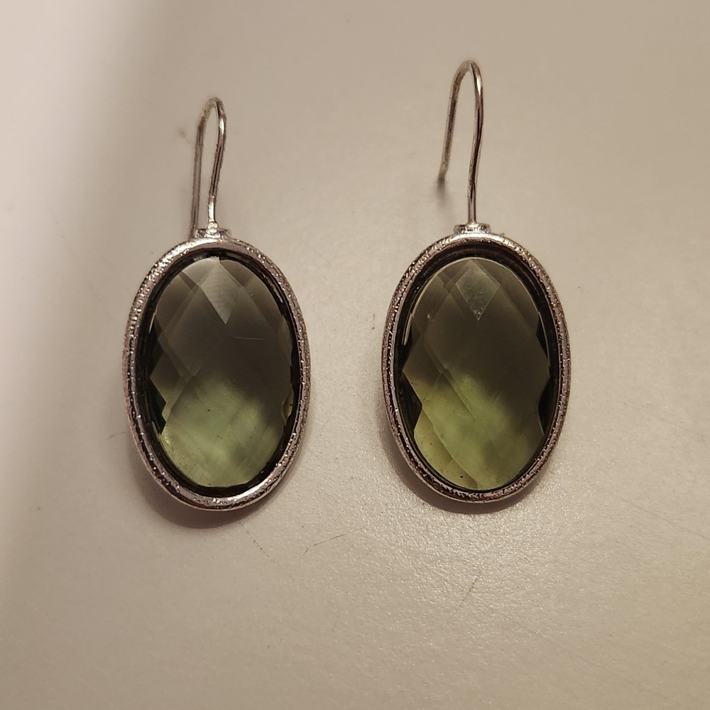 Earrings Stamped LC, Periodo Lab created stone.